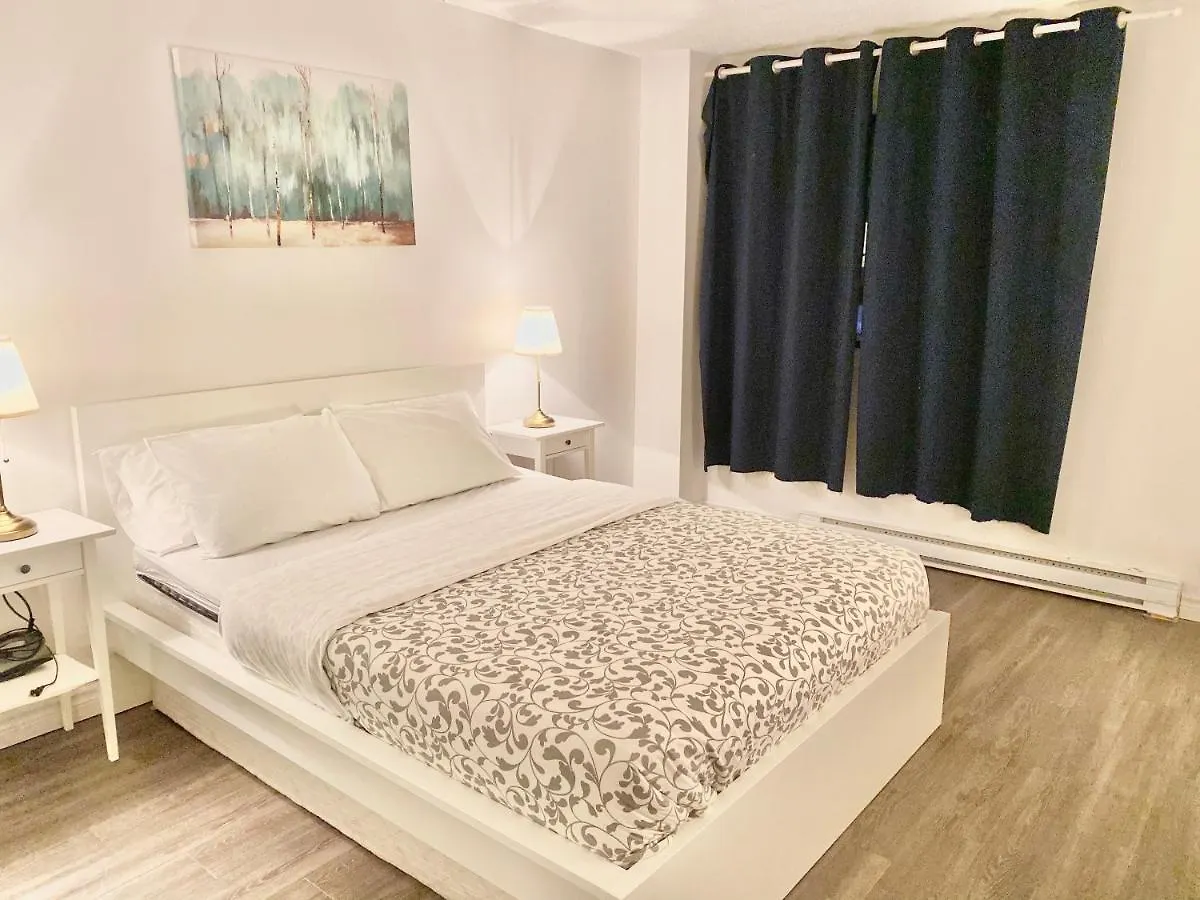 Charlotte Aparthotel Montreal Canada