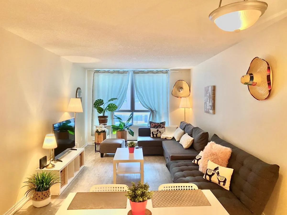 Charlotte Aparthotel Montreal Canada